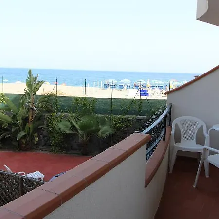 Liliana Apartman Giardini Naxos